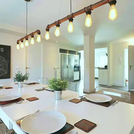 Welcoming Chalet In With Pool And Air Conditioning