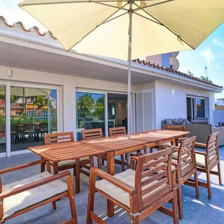 Welcoming Chalet In With Pool And Air Conditioning Chalet Marbella
