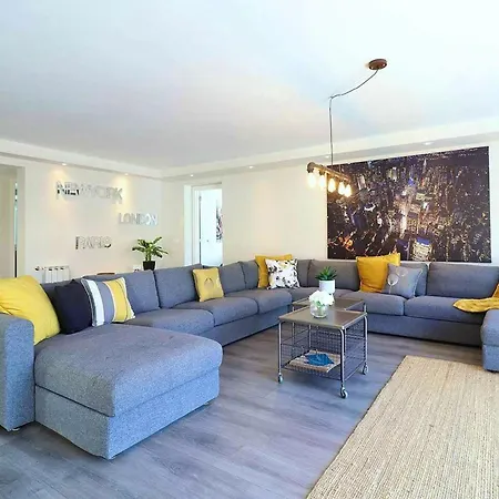 Welcoming Chalet In With Pool And Air Conditioning Chalet Marbella