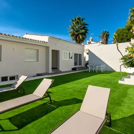 Chalet Welcoming Chalet In With Pool And Air Conditioning